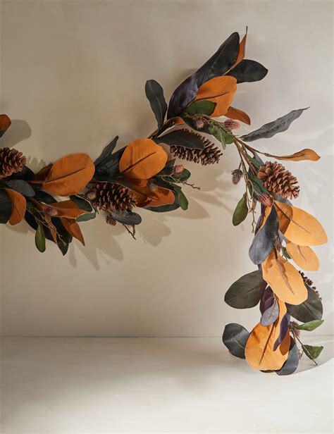 Faux Magnolia Leaf with Pinecones Garland