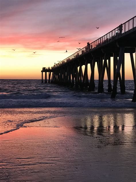 Hermosa Beach sunset | Hermosa beach pier, Hermosa beach, Manhattan beach california