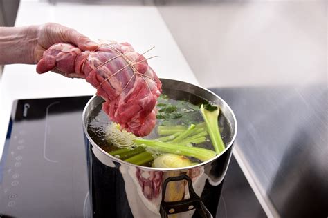 How to cook a delicious Mixed Boiled Meats - La Cucina Italiana