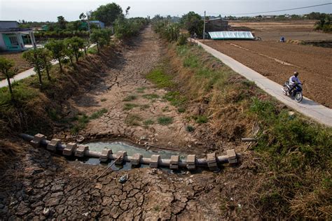 Elderly fleeing Mekong Delta as climate change hits