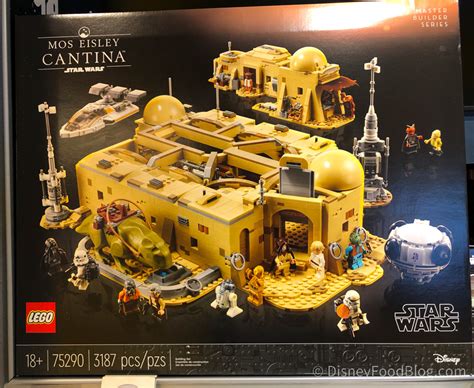 You've GOT to See the Details in This 3,000 Piece Star Wars Cantina LEGO Set! | the disney food blog