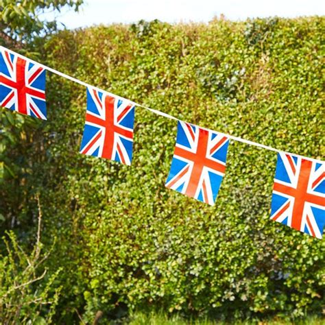 Union Jack Plastic Flag Bunting - 10m | Party Delights