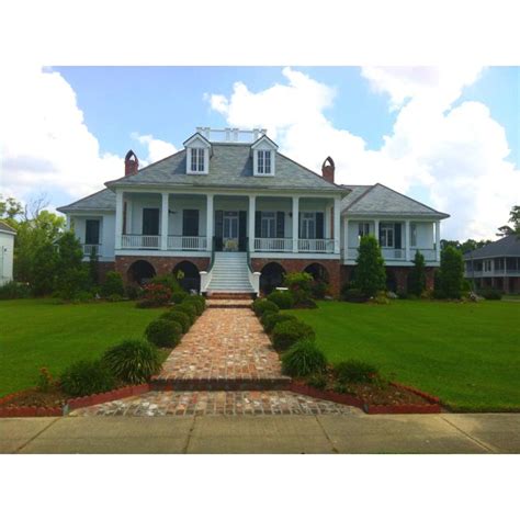 Lakefront house Mandeville, La | Southern house plans, House exterior, Cottage homes