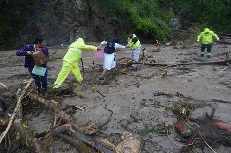 At least 27 killed after Hurricane Otis slams into Mexico’s Acapulco | Weather News | Al Jazeera