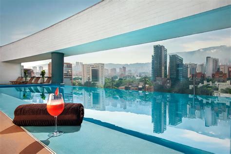 Where To Stay in Medellin 🏡: Find your perfect district