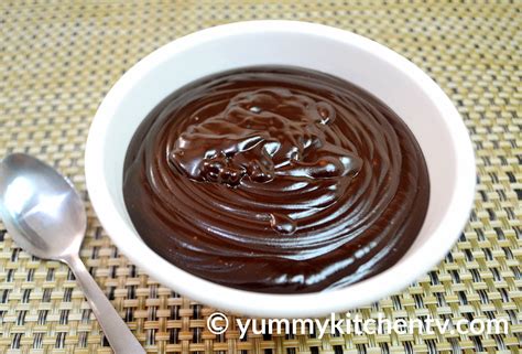 Homemade Chocolate Sauce - Yummy Kitchen