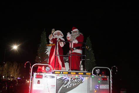 Chamber Christmas parade, City events on tap Saturday night