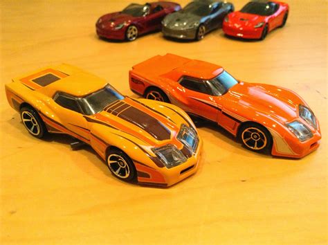 Julian's Hot Wheels Blog: '14 Corvette Stingray (And Convertible) & '76 Greenwood Corvette