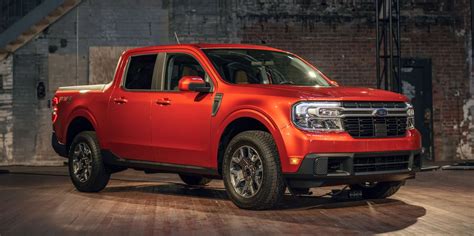 2022 Ford Maverick Arrives as a Hybrid Compact Pickup