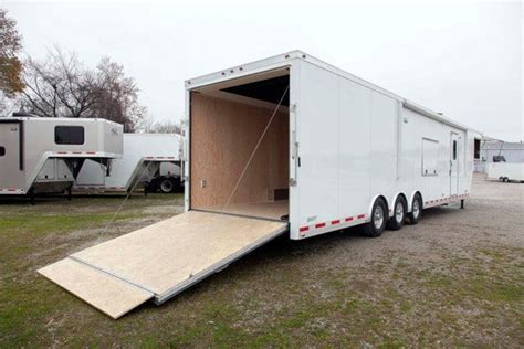 44 ft Custom Enclosed Gooseneck Trailer| MO Great Dane trailers