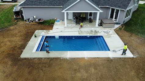 Pool Installation | Backyard Pools