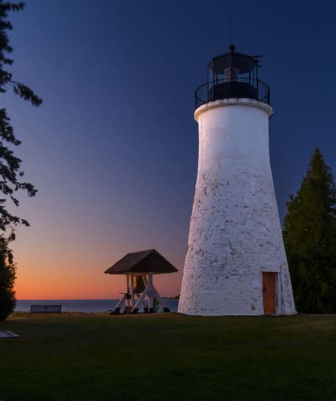 Old Presque Isle Lighthouse Photograph by Thomas Pettengill - Fine Art America