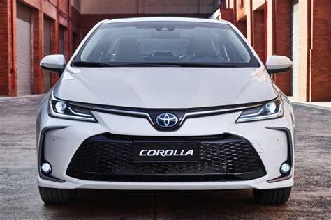 Toyota Corolla 2024 ficou mais econômico e mais caro