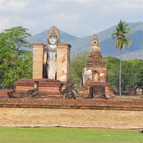 Sukhothai Historical Park Thailand - UNESCO ancient Buddhas