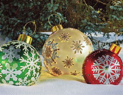 Massive Fiber-Optic LED Outdoor Christmas Ornaments | Large christmas ornaments, Giant christmas ...