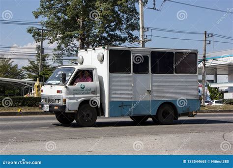 X Ray Truck Stock Photos - Download 354 Royalty Free Photos