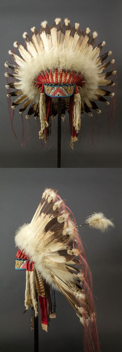 Warrior's headdress | Sioux / Plains Indians (USA) | 32 eagle feathers, horsehair, fabric ...