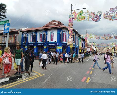 Lively Deepavali in Singapore Little India Editorial Stock Photo - Image of bustling, festival ...