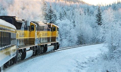 The Cruiser’s Guide To Alaskan Train Rides