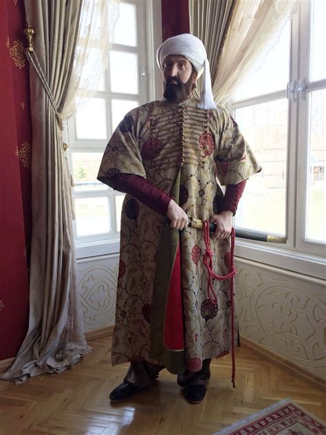 Clothing of 36 Ottoman sultans to be replicated | Daily Sabah