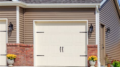 Custom Garage Doors From Dream To Reality Designing Your Own Custom ...