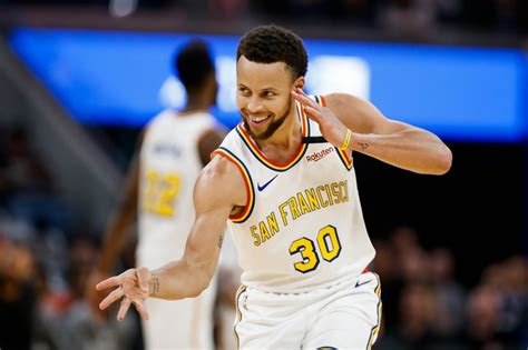 Stephen Curry’s return to the Warriors is one for the highlight reel – Daily Democrat