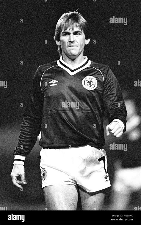 KENNY DALGLISH SCOTLAND & LIVERPOOL FC 21 December 1984 Stock Photo - Alamy