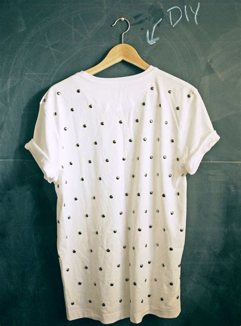 DIY : Studded Tshirt - Blank Clothing