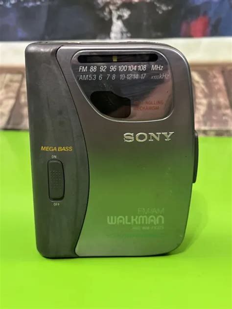 SONY WM-FX323 WALKMAN Portable Cassette Player AM/FM Radio TESTED!* $39.99 - PicClick