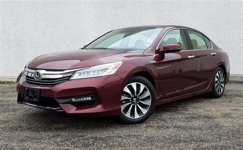 Test Drive: 2017 Honda Accord Hybrid Touring | The Daily Drive | Consumer Guide®