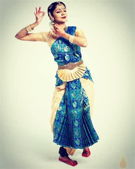 This pattern | Bharatanatyam costume, Summer dresses, Fashion