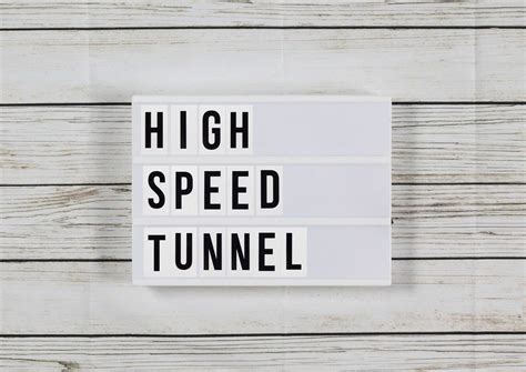 Elon Musk zeigt Video des „beunruhigend langen“ Highspeed-Tunnels unter L.A. - Creative Commons ...