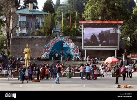 Darjeeling mall hi-res stock photography and images - Alamy