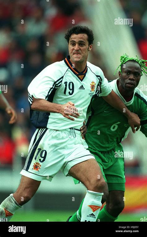 KIKO & TARIBO WEST SPAIN V NIGERIA 17 June 1998 Stock Photo - Alamy