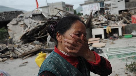 China quake leaves nearly 200 dead, 6,700 injured