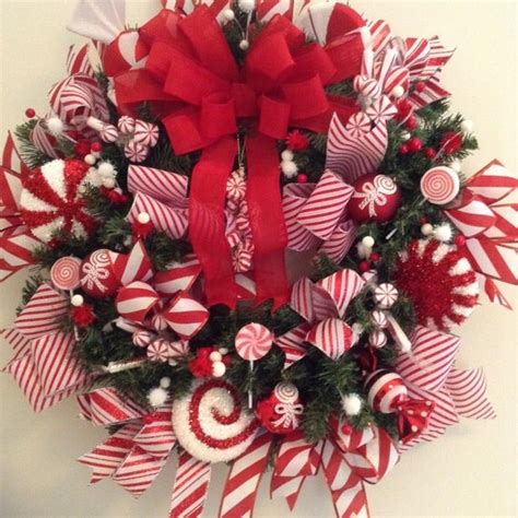 Peppermint Wreath / Christmas Wreath / Red and by CraftsbyBeba