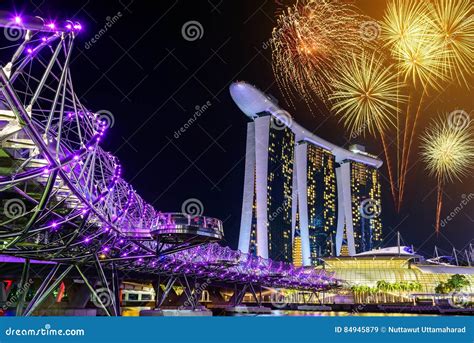 Fireworks Over Marina Bay in Singapore Stock Image - Image of festival, fire: 84945879