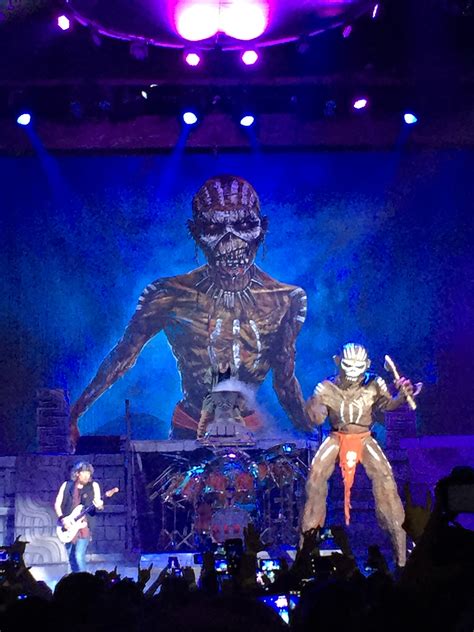 Concert Review – Iron Maiden (Air Canada Centre, Toronto, ON, 04/03/2016) | THE HEADBANGING MOOSE