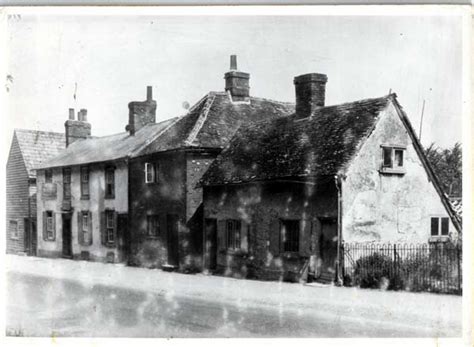 Pubs of Old Baldock: Pubs of Old Baldock: The Boot - The Beehive/ Swan - The Arrow - The Crown ...