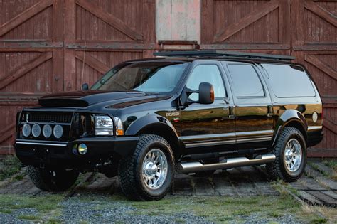 No Reserve: 31k-Mile 2004 Ford Excursion 4×4 Custom for sale on BaT ...