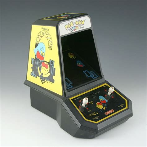 Vintage 1981 PAC-MAN Mini Tabletop Arcade Game