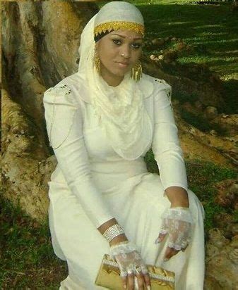 Israelite woman traditional dress African Beauty, African Women, African Fashion, African People ...