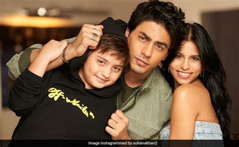 Shah Rukh Khan Got "Big Time FOMO," Courtesy This Pic Of Kids Suhana, Aryan And AbRam