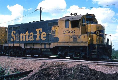 Atchison, Topeka & Santa Fe's CF7 Locomotive - ABPR Gallery - Page 2