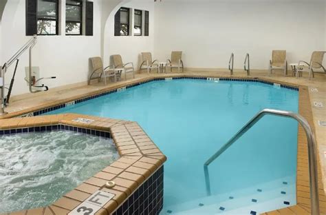 San Antonio Hotels with Indoor Pools | Hotels with Indoor Pools