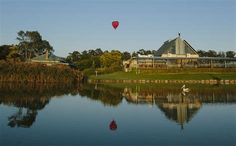 Hunter Valley Balloon Flight - Spicers Retreats - Hunter Valley Balloon ...