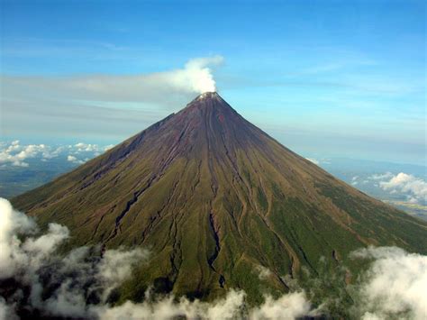 STYSKA - Somethings That You Should Know About: THE WORLD'S MOST PERFECT CONE VOLCANO