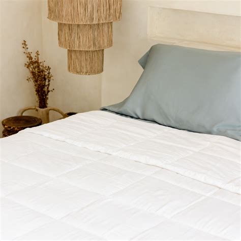 Natural Silk-filled Duvet Insert, Full Queen King Cal King | Aeptom®