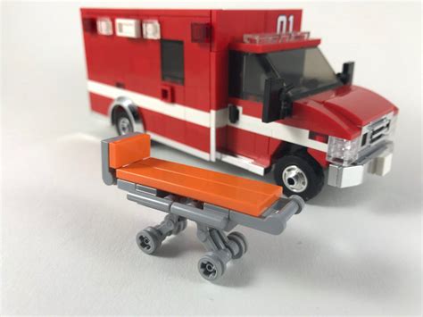 Ford E-450 Ambulance Cool Lego, Cool Toys, Awesome Lego, Lego Ambulance ...