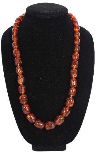 Vintage Amber Bead Necklace sold at auction on 11th December | Bidsquare